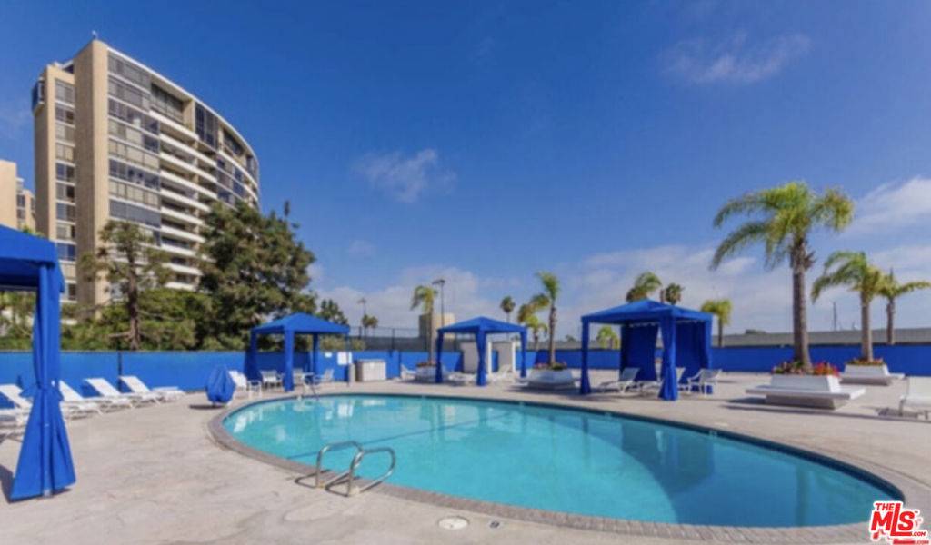 Marina Del Rey, CA 90036,4316 Marina City DR #333