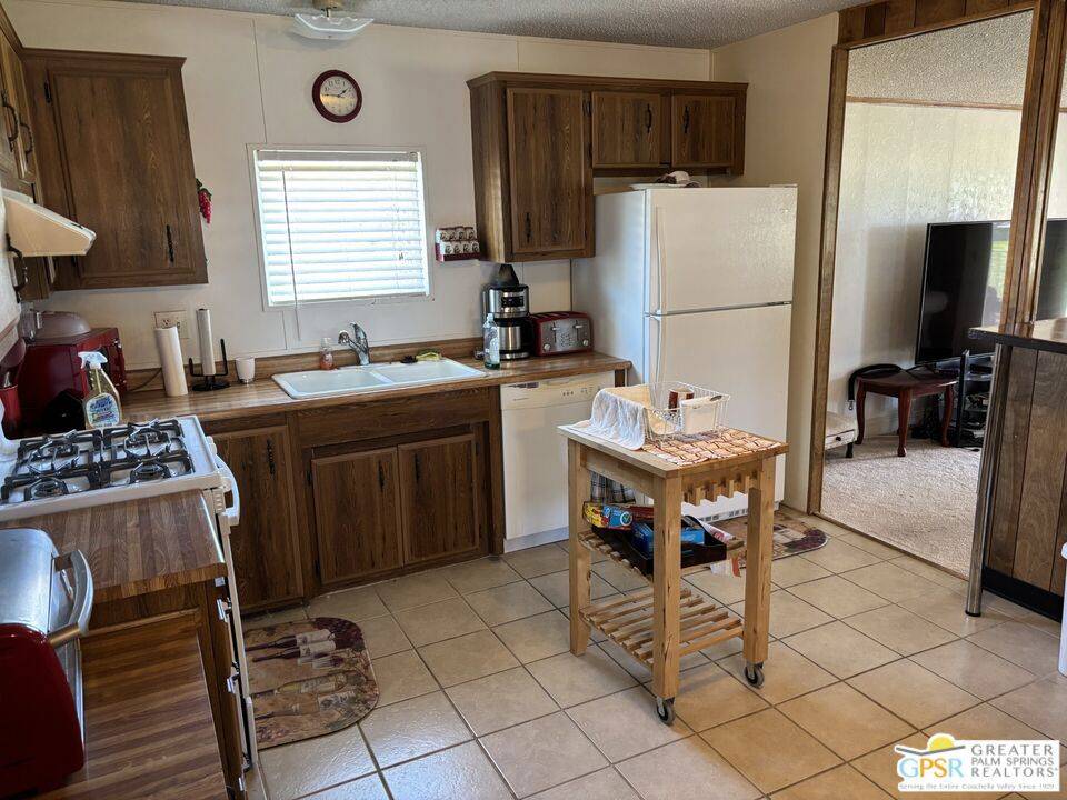 Desert Hot Springs, CA 92240,15500 Bubbling Wells RD #156