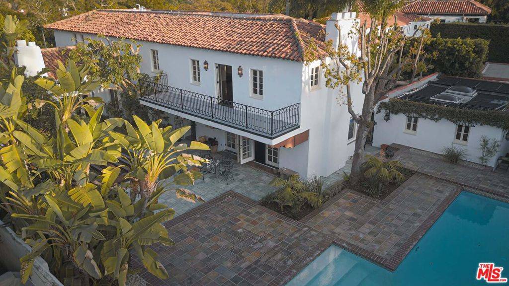 Beverly Hills, CA 90210,515 N Palm DR