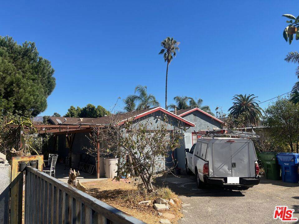 Sun Valley, CA 91352,8449 Norris AVE