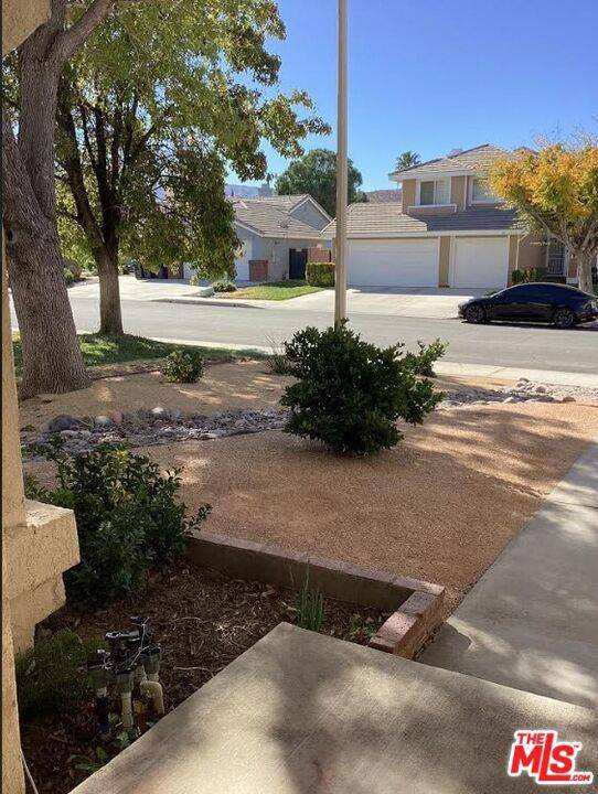 Palmdale, CA 93551,40164 Vicker WAY