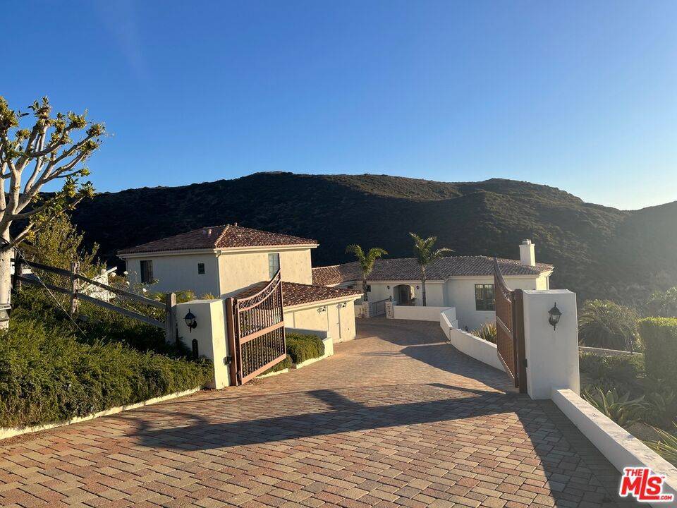 Malibu, CA 90265,5200 Horizon DR