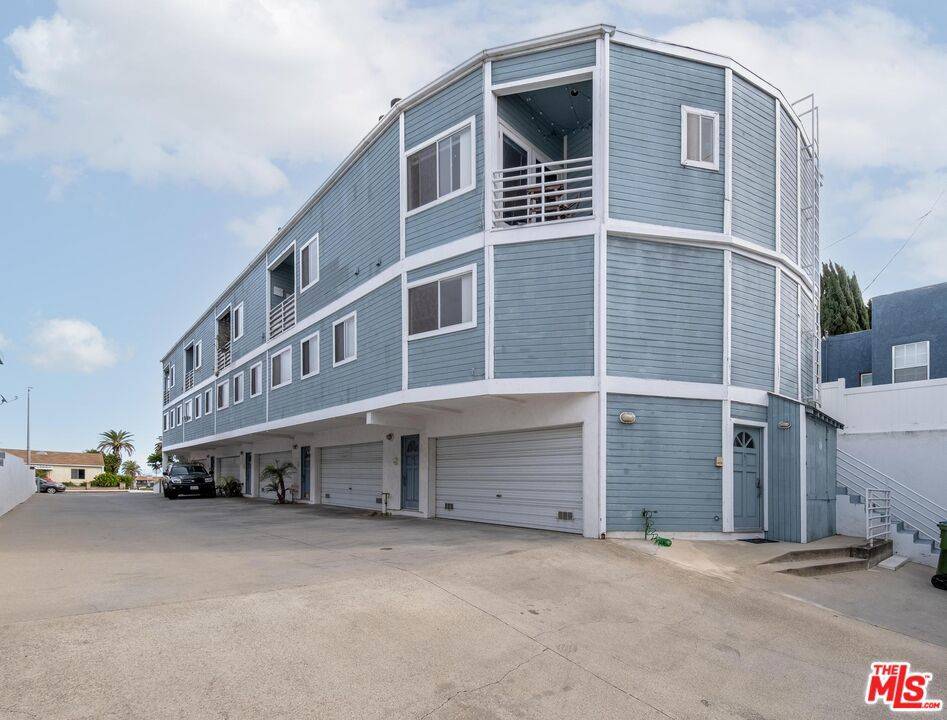 San Pedro, CA 90731,1155 S Leland ST #5