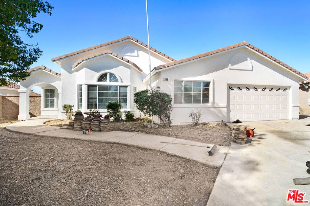 Colton, CA 92324,1993 Hunter RD