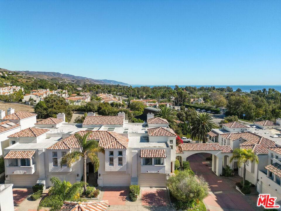 Malibu, CA 90265,6435 Zumirez DR #12