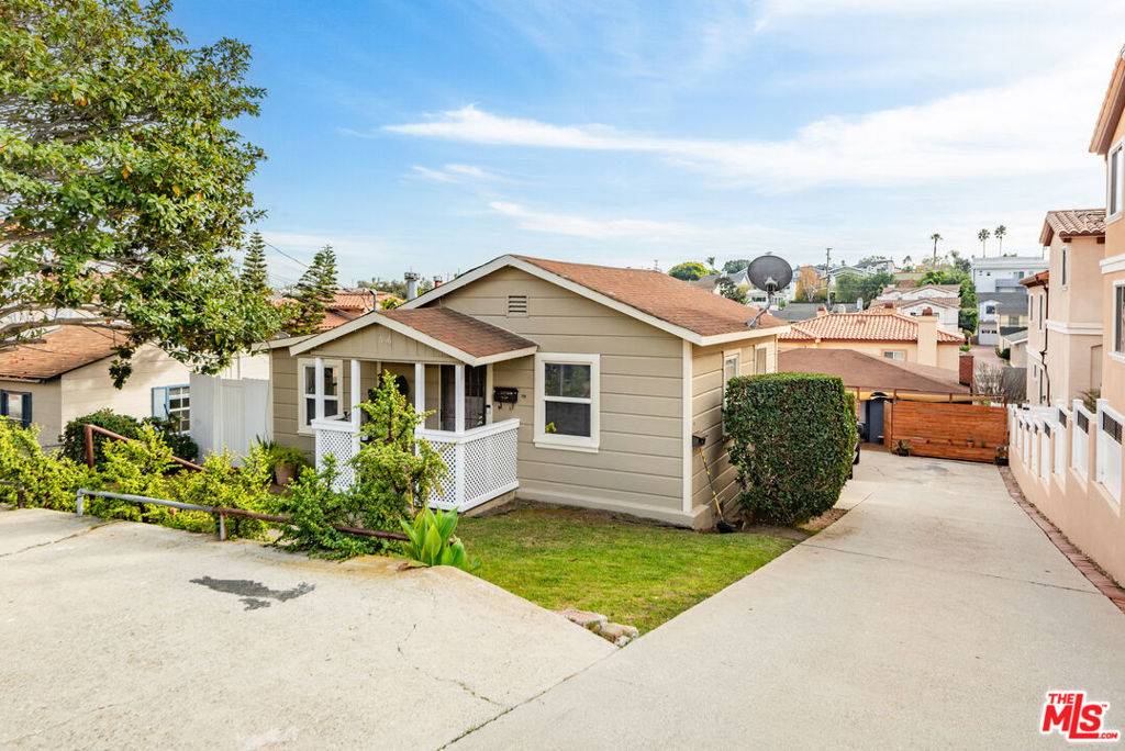 Redondo Beach, CA 90278,1906 Marshallfield LN