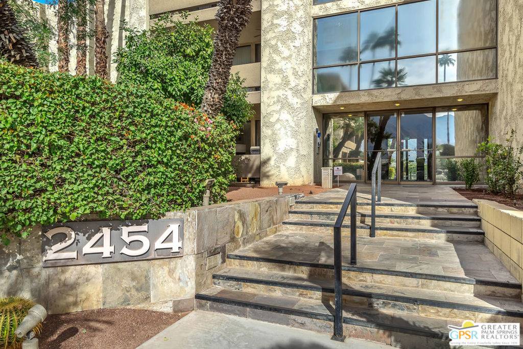 Palm Springs, CA 92264,2454 E Palm Canyon DR #1A