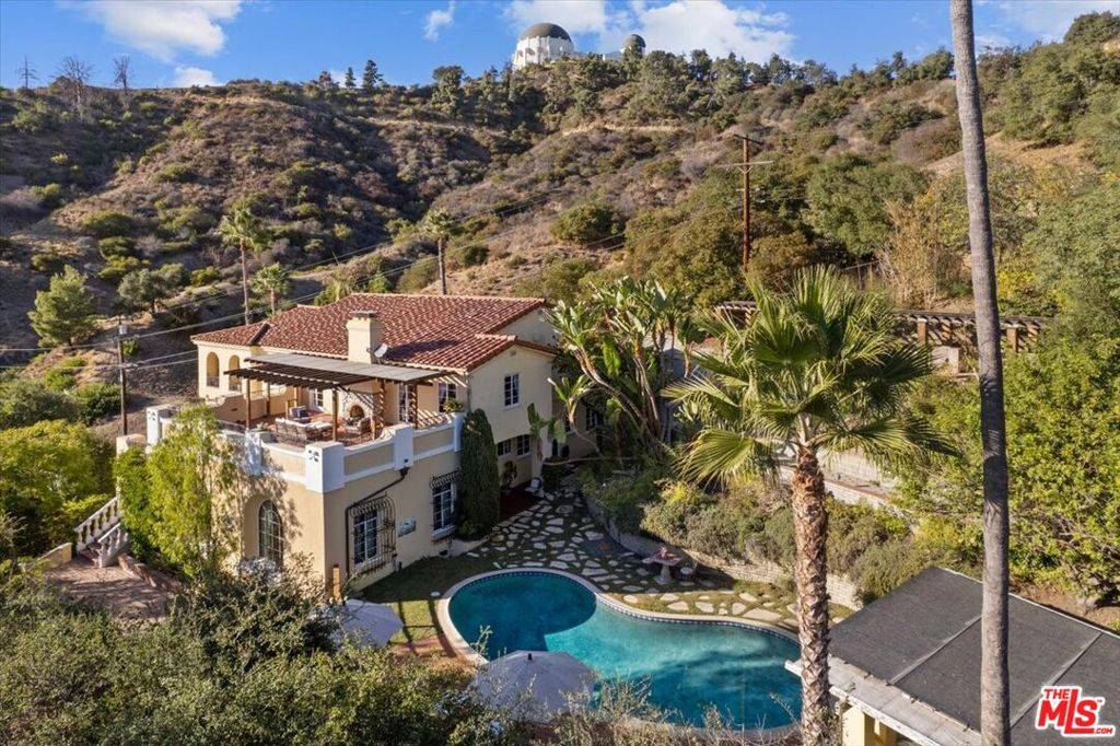 Los Angeles, CA 90027,2856 Glendower AVE