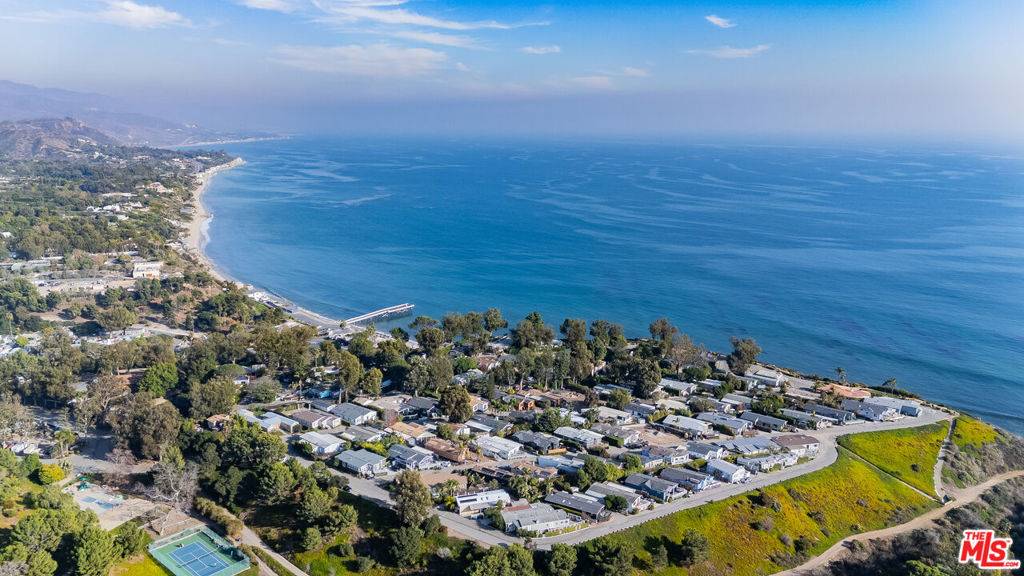 Malibu, CA 90265,153 Paradise Cove Rd