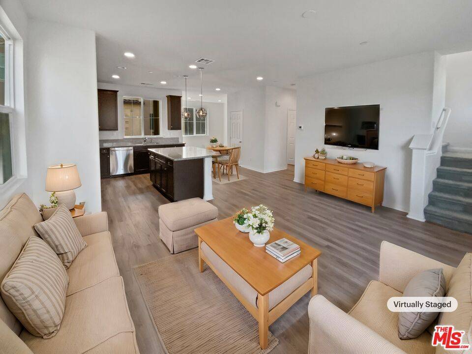 Pomona, CA 91767,2895 Cedar LN
