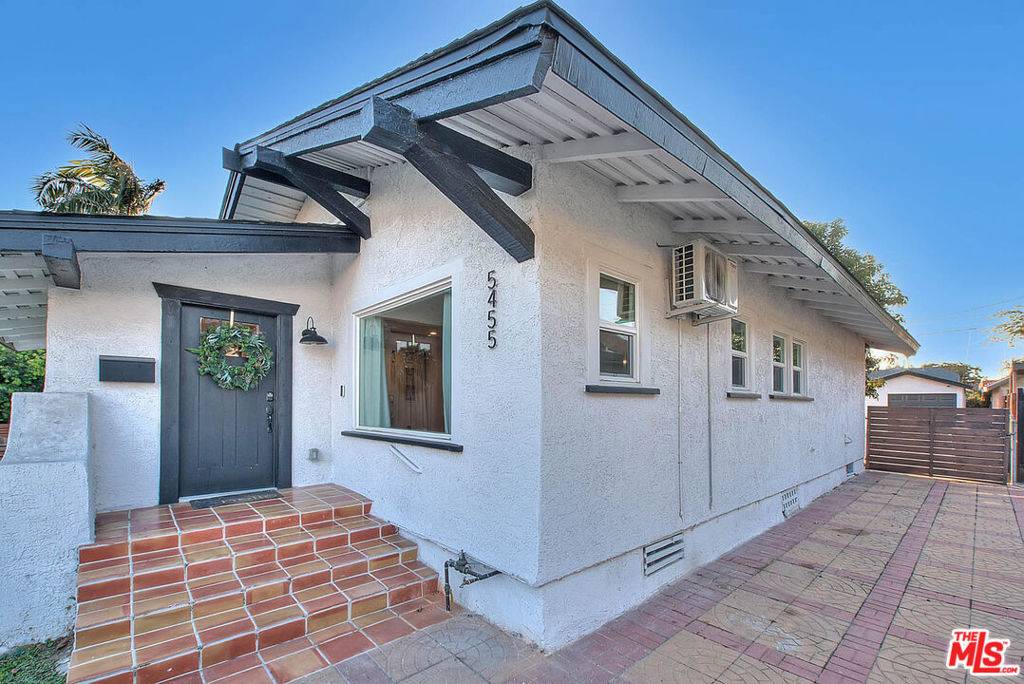 Los Angeles, CA 90043,5455 5th AVE