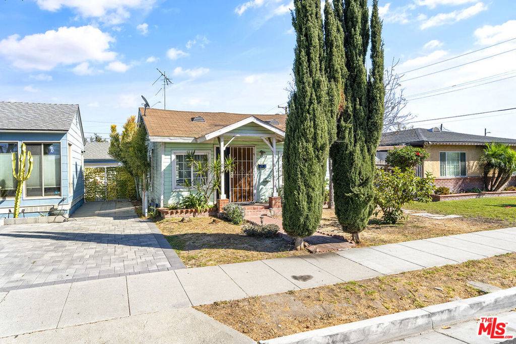 Hawthorne, CA 90250,12134 Oxford AVE
