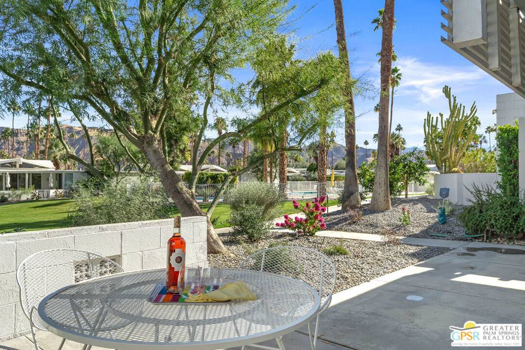 Palm Springs, CA 92264,2324 S Skyview DR