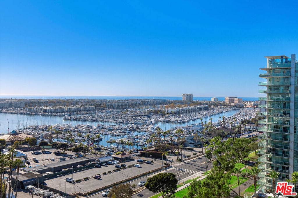 Marina Del Rey, CA 90292,13600 Marina Pointe DR #1612