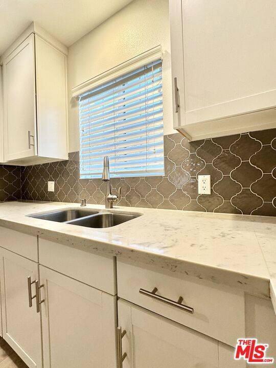 Agoura Hills, CA 91301,5250 Chesebro RD #14