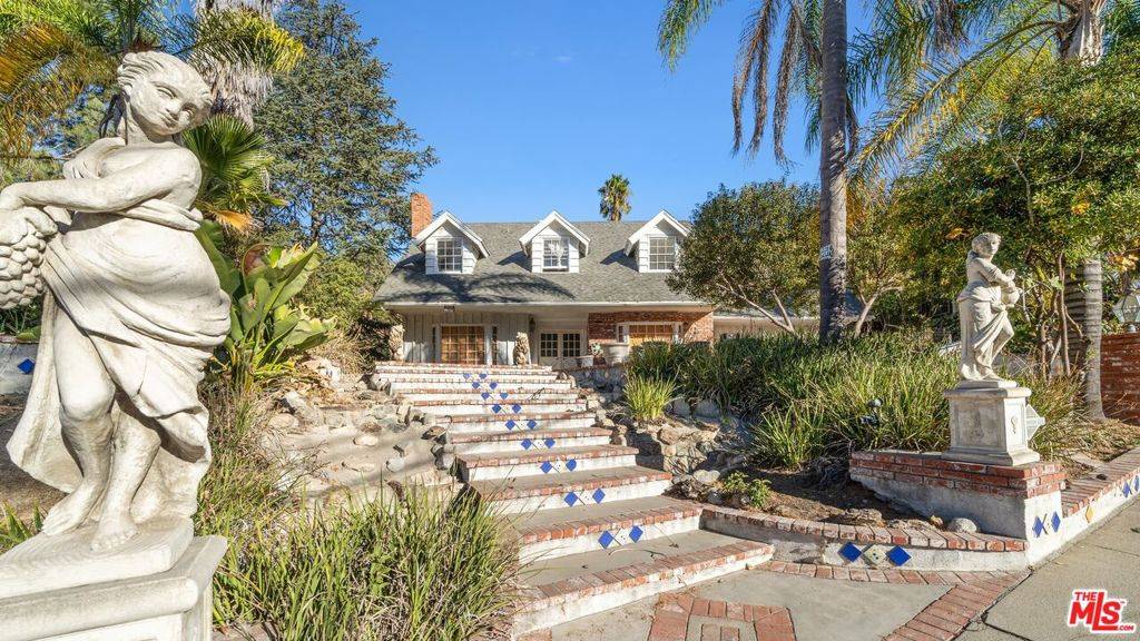 Encino, CA 91436,16645 Calneva DR