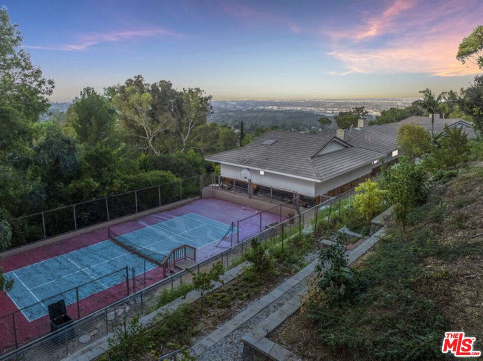 Rolling Hills, CA 90274,2 Pine Tree LN