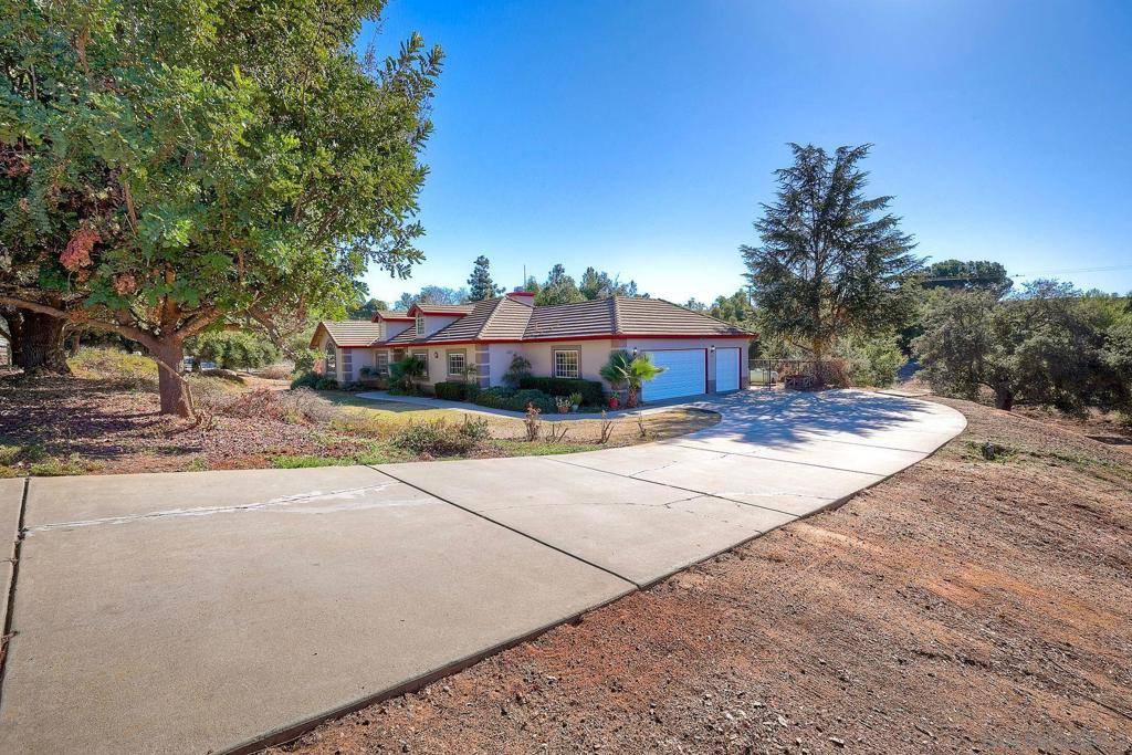 Valley Center, CA 92082,30580 Rock Rose Ln