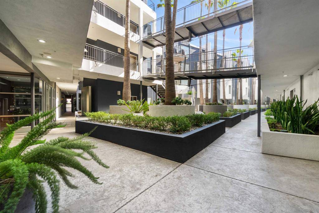 San Diego, CA 92101,101 Market St #417