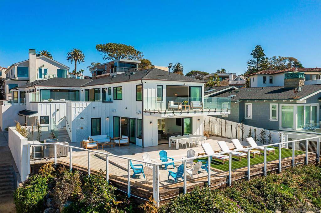 La Jolla, CA 92037,303 Sea Lane