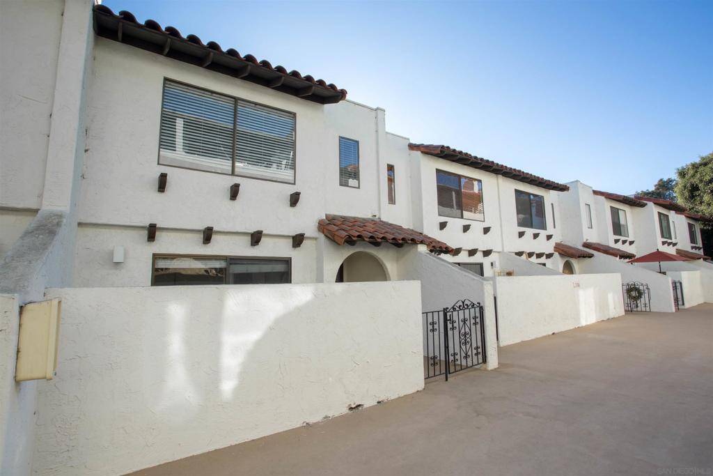 Carlsbad, CA 92009,7306 ALICANTE RD ##7