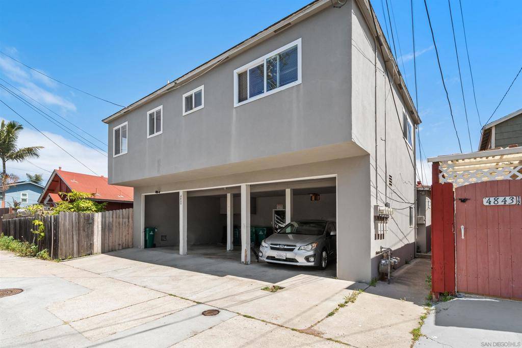 San Diego, CA 92107,4845 Long Branch Ave