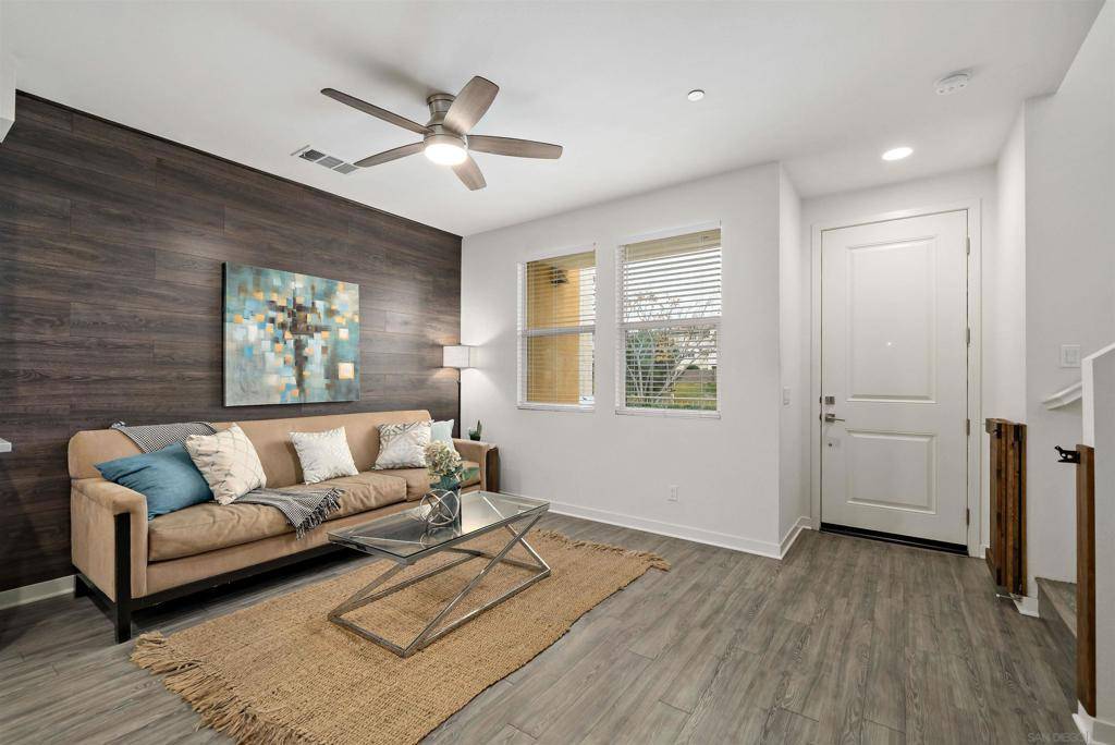 2042 Foxtrot Loop Unit 2 Chula Vista, CA 91915