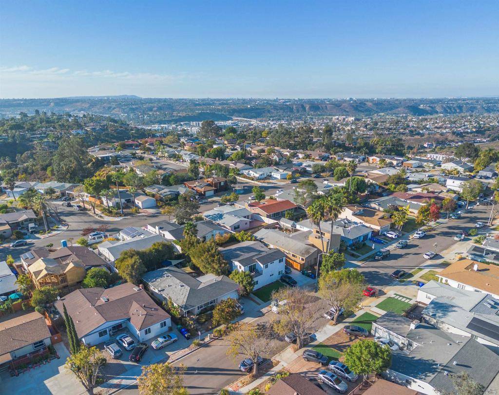 San Diego, CA 92115,5348 Redding Rd
