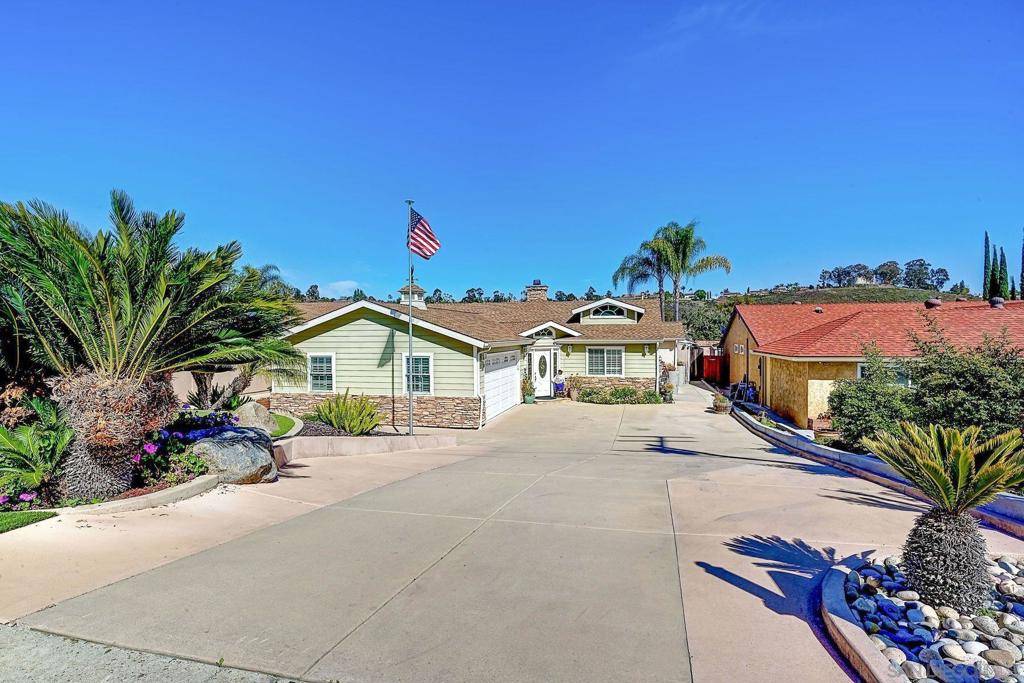 Poway, CA 92064,13821 Eisenhower Ave