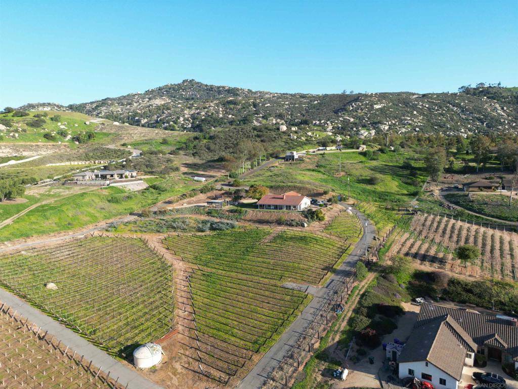 Escondido, CA 92025,15349 Highland Valley Rd