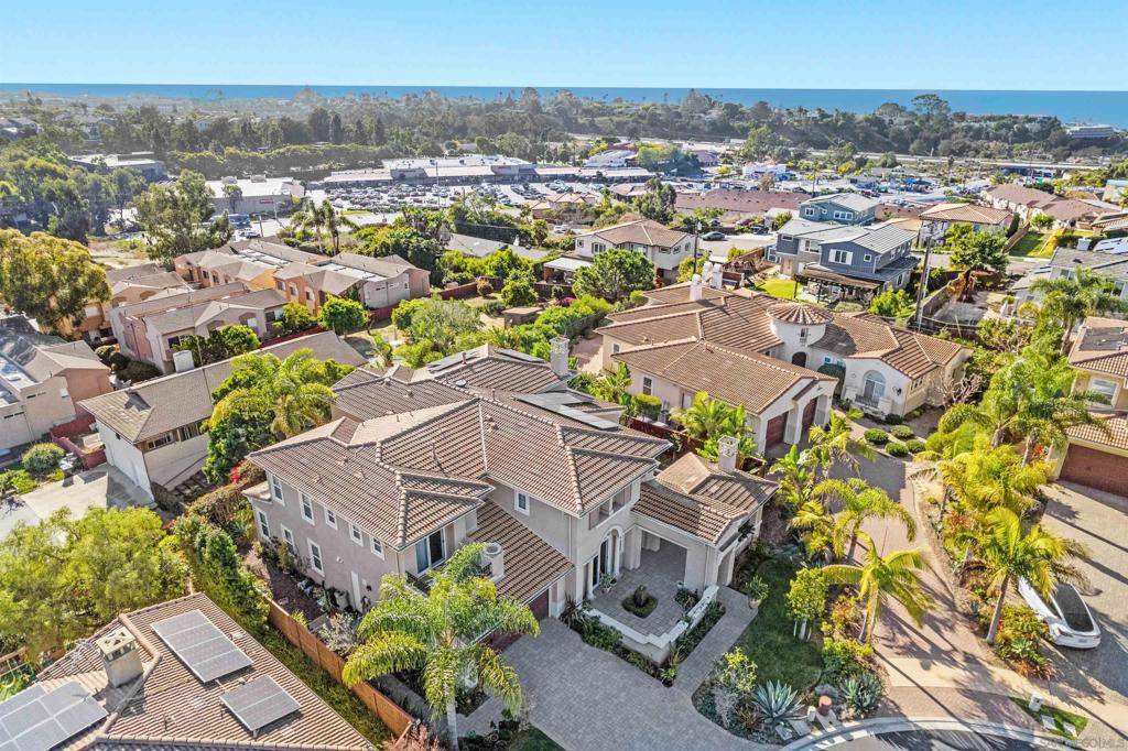 Encinitas, CA 92024,527 Quail Pointe Ln