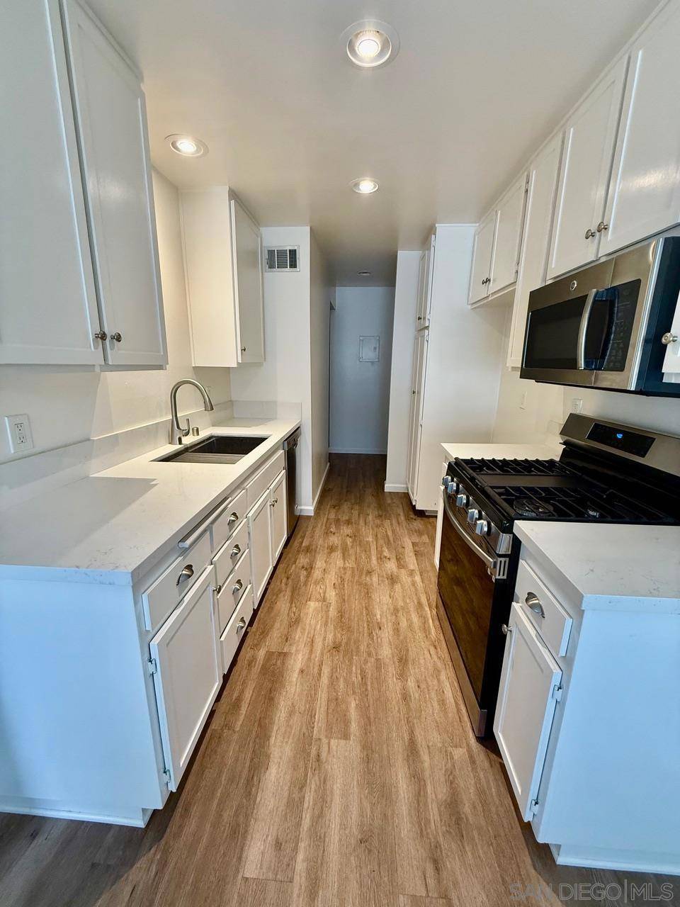 Mission Viejo, CA 92691,26258 Via Roble #36