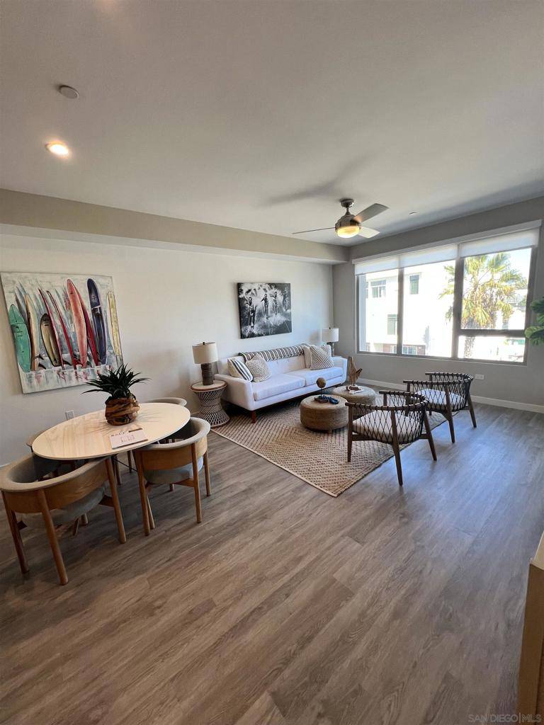 Oceanside, CA 92054,355 N Cleveland Street #209