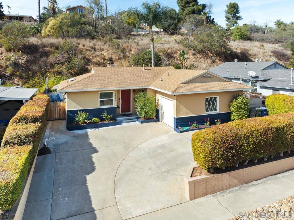 La Mesa, CA 91942,5826 Nagel St