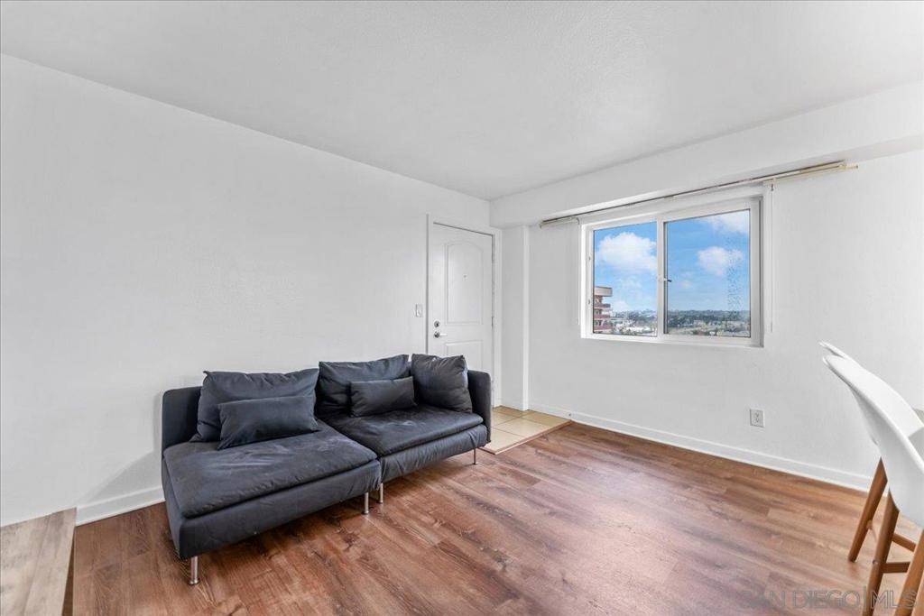 National City, CA 91950,801 National City Blvd #901