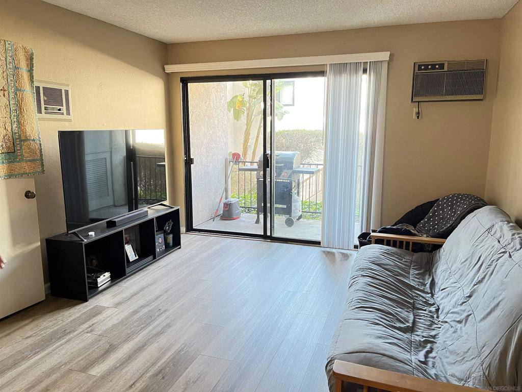 San Diego, CA 92120,6725 Mission Gorge #104B