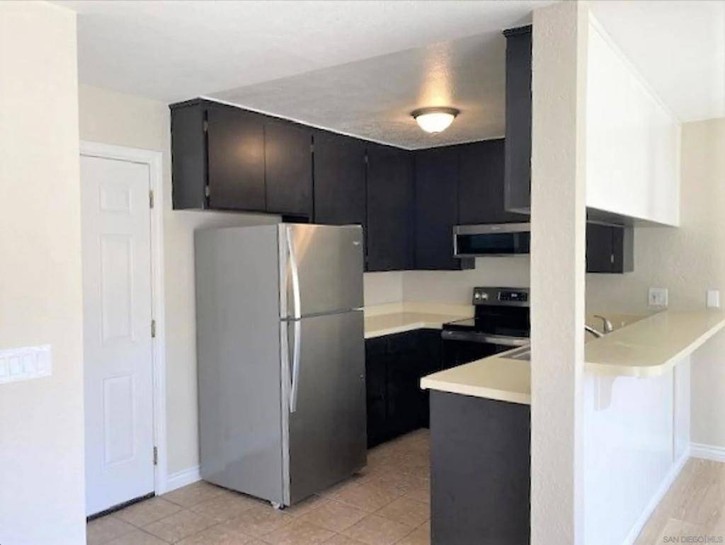 Escondido, CA 92025,1110 14 E 2nd Ave