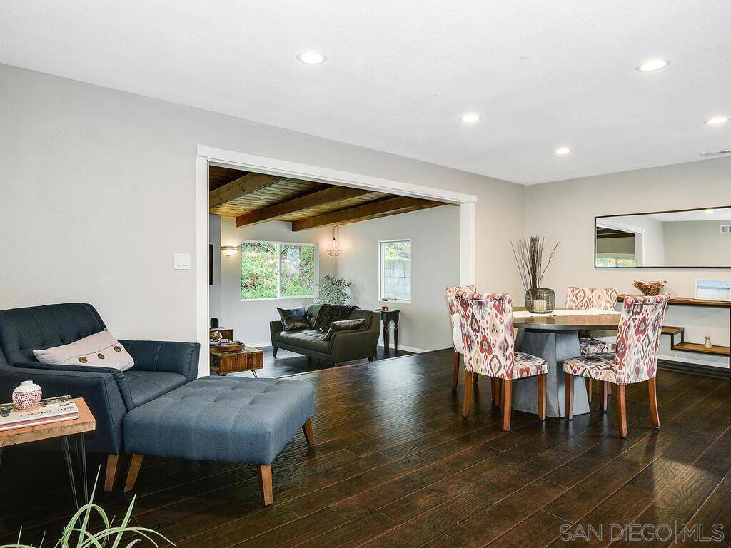 La Mesa, CA 91942,4427 68th St