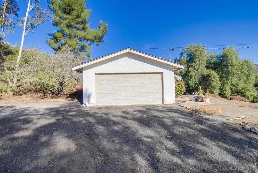 Jamul, CA 91935,14578 Olive Vista Dr