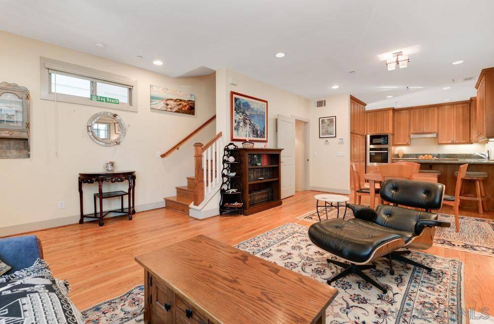 Coronado, CA 92118,445 E Ave