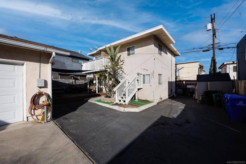 San Diego, CA 92105,4365 69 37th Street