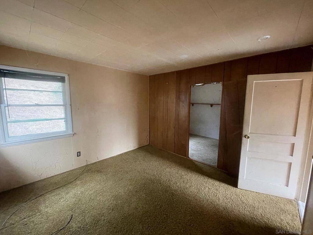 Descanso, CA 91916,9630 Oak Grove Dr