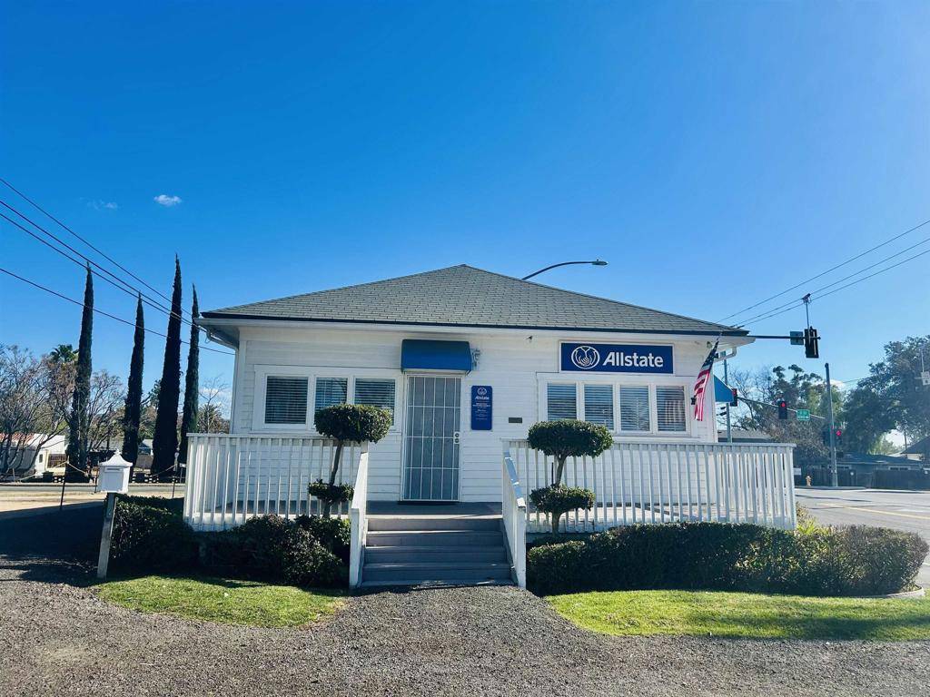 Ramona, CA 92065,947 D St