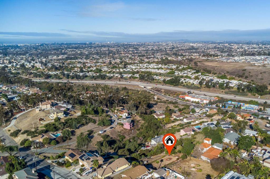San Diego, CA 92114,2 Weaver St