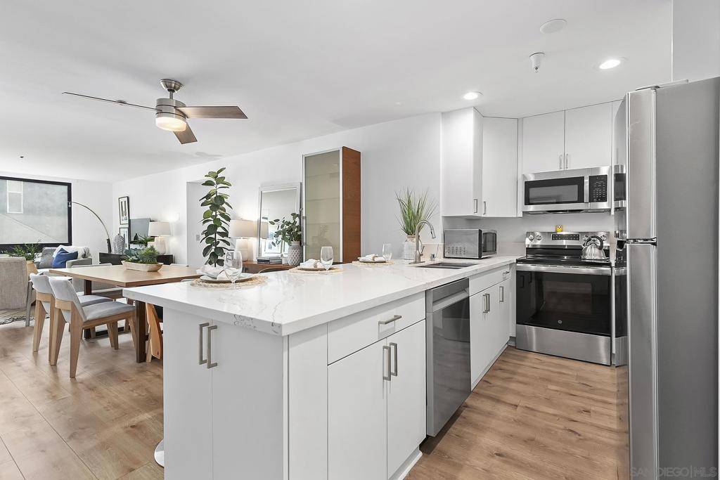 San Diego, CA 92109,4667 Ocean Blvd #108