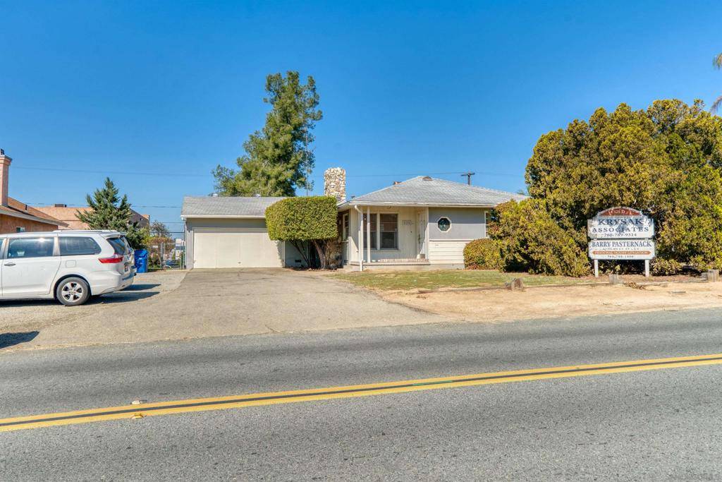 Ramona, CA 92065,525 D St