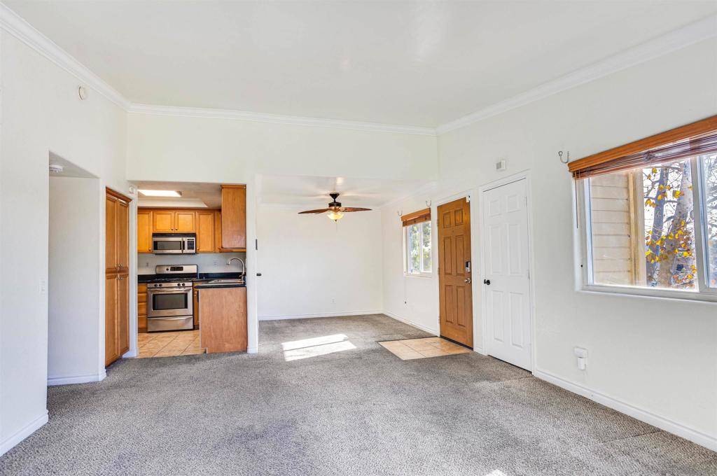 Oceanside, CA 92057,5009 Los Morros #18