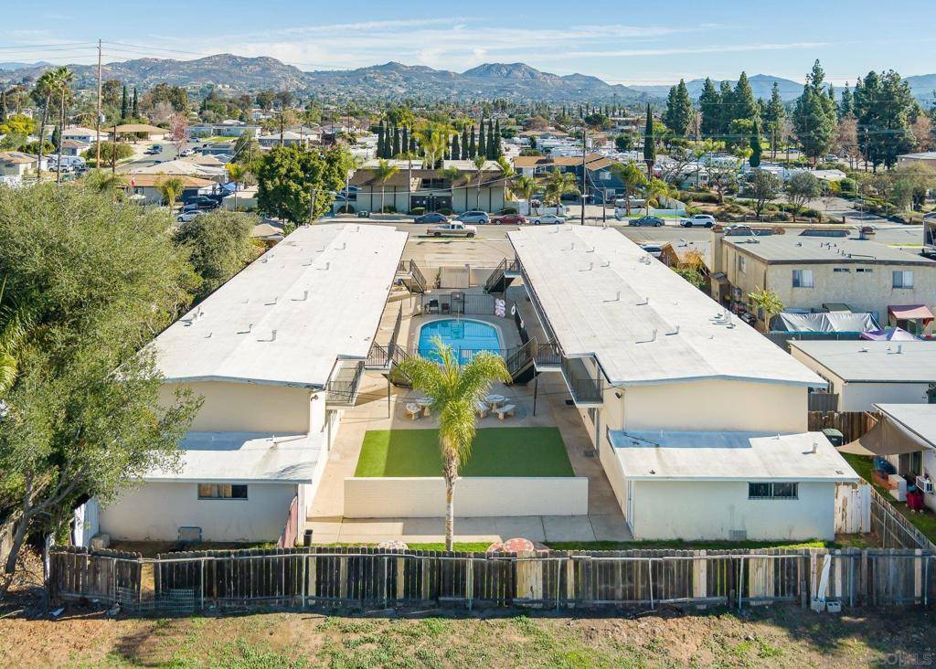 El Cajon, CA 92021,532 N 1st St