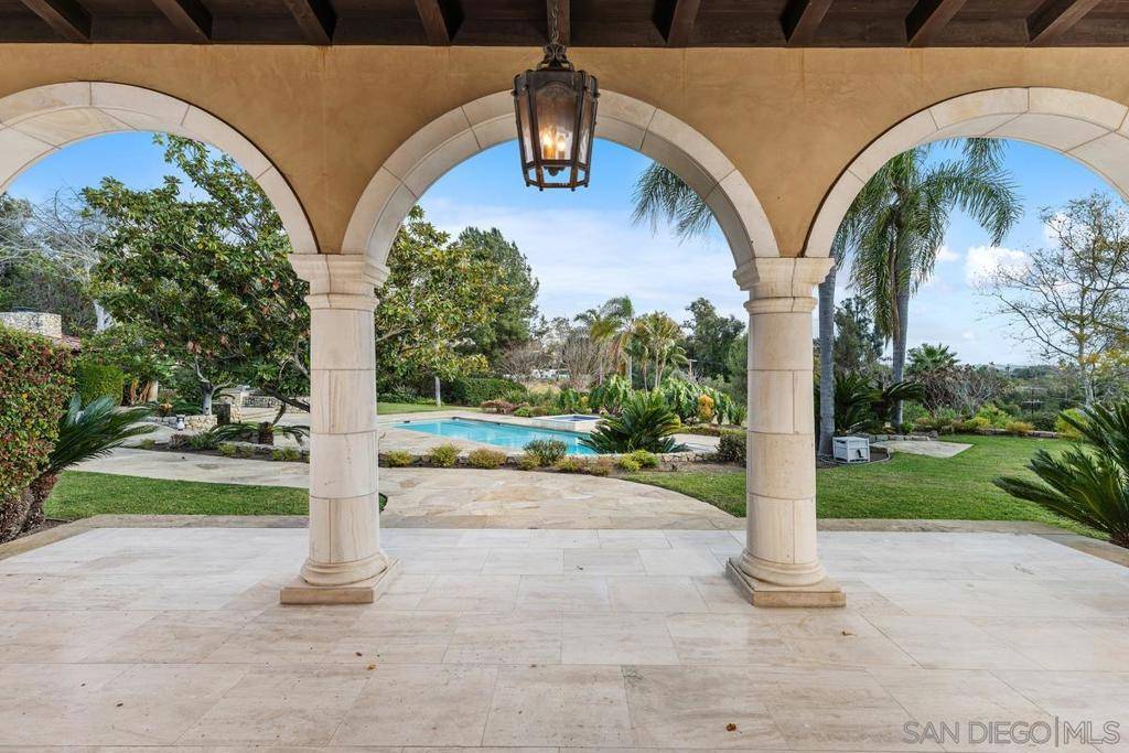 Rancho Santa Fe, CA 92067,6372 Las Colinas