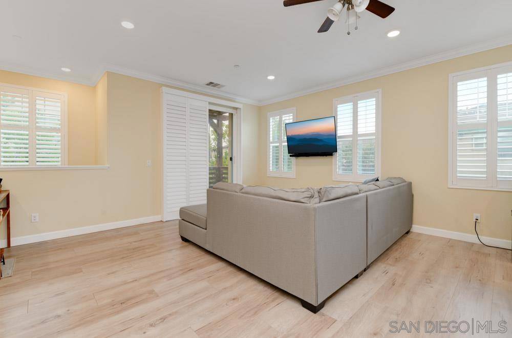 Chula Vista, CA 91915,2880 Athens Rd #16
